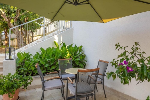Aparthotel Pharia